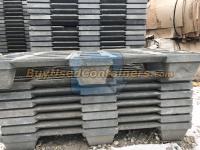 plastic pallets